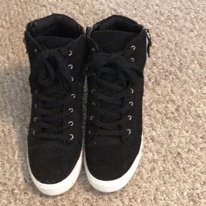 Wedge sneakers! Steve Madden😀